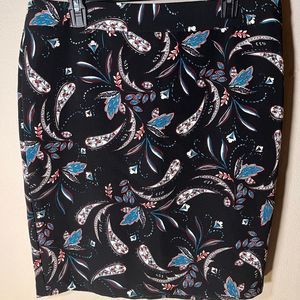 Ann Taylor Factory skirt Paisley on a black background fully lined  zip back